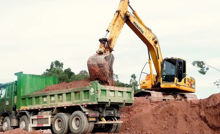 Three Bodies Found in a Debris Heap in Visakhapatnam’s Sheela Nagar