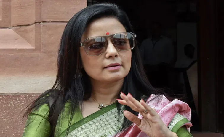 టీఎంసీ ఎంపీ మహువా మొయిత్రాకు బెంగాల్‌ కోర్టు షాక్‌
