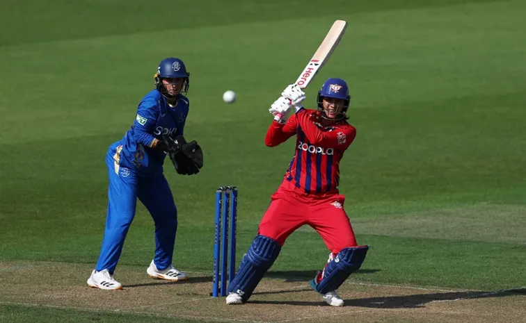 Mandhana-Shines-Manchester Super Giants Women-4th Win-Hundred Womens