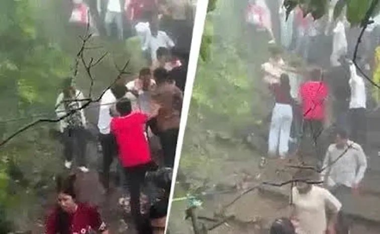 Tourists Thrashed, Harassed For 2 Hours Over 8 Year Old Shorts At Pune Fort