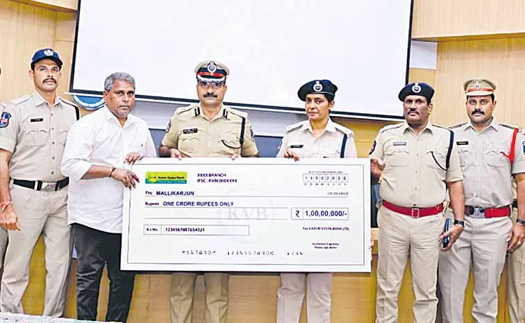One crore safe after filing complaint during golden hour