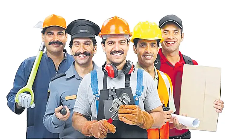 బ్లూకాలర్‌ బూమ్‌!