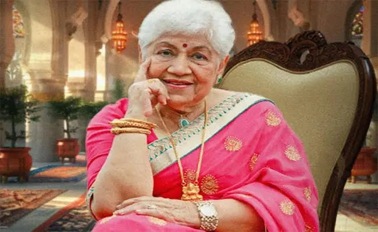 షావుకారు జానకి మృతి పట్ల ప్రముఖుల నివాళి