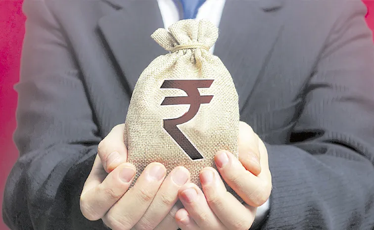  విదేశాలకు నిధులు పంపిన సీఏపై కేసు నమోదు
