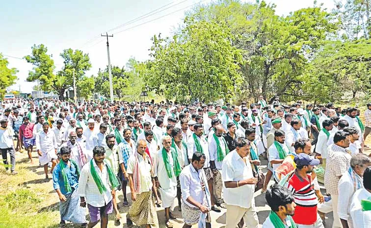 Farmers are angry on the government for not providing irrigation water