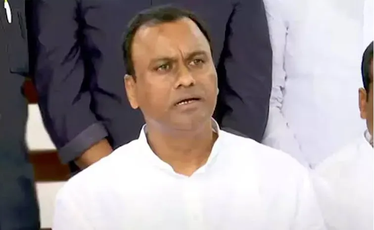 Komatireddy Rajagopal Reddy breaks silence on Konda Surekha row and leadership issues