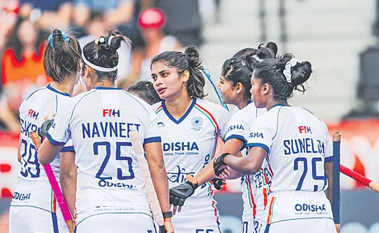 Indian womens hockey team to battle Germany for fifth place