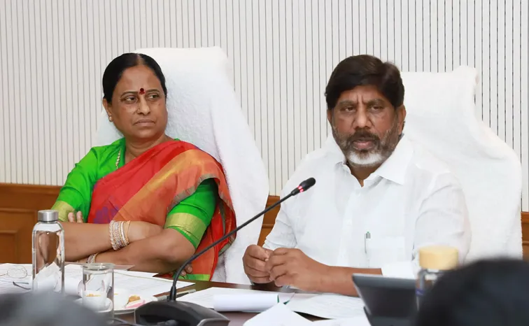 ఇంకా బెంగళూరులోనే భట్టి.. కొండా ఫ్యామిలీ ఎపిసోడ్‌పై సస్పెన్స్‌!