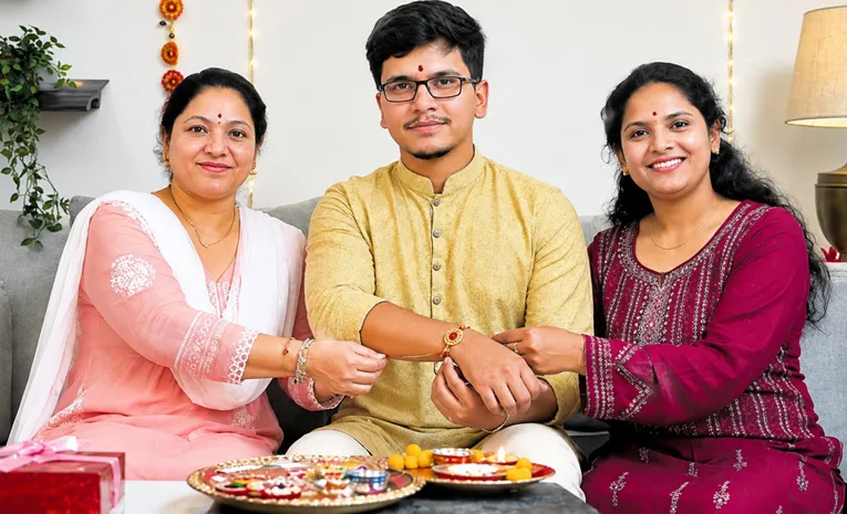 Rakhi From London To Hometown For Brother