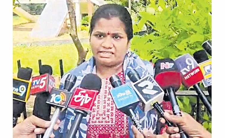 Gym Trainer Satish wife Jayashree allegations