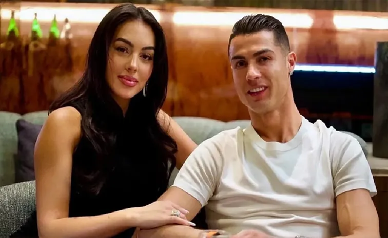 Ronaldo Set Marry Long-Time Girl Friend-Georgina Rodriguez-Date Reveals