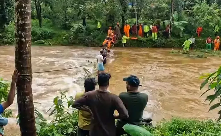 Kerala: ఎడతెగని వర్ష బీభత్సం.. విద్యా సంస్థలకు సెలవు