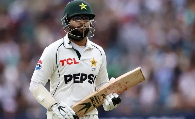 Imam-ul-Haq Ruled-Out-2nd Test-Pak-Losing Wickets-389 Runs Target-Lords