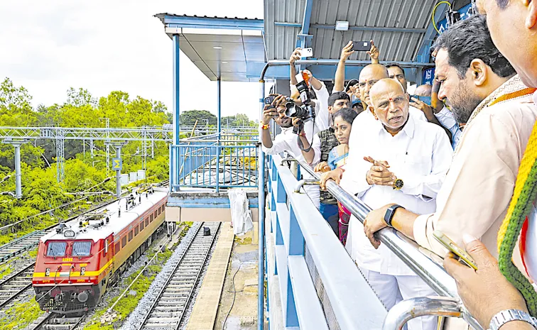 Telangana: రాష్ట్రానికి మూడు బుల్లెట్‌ ట్రైన్‌లు