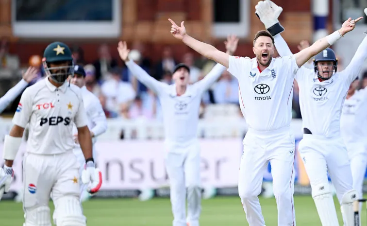 Very poor side: Nasser Hussain Asks ENG Not To Take PAK Seriously