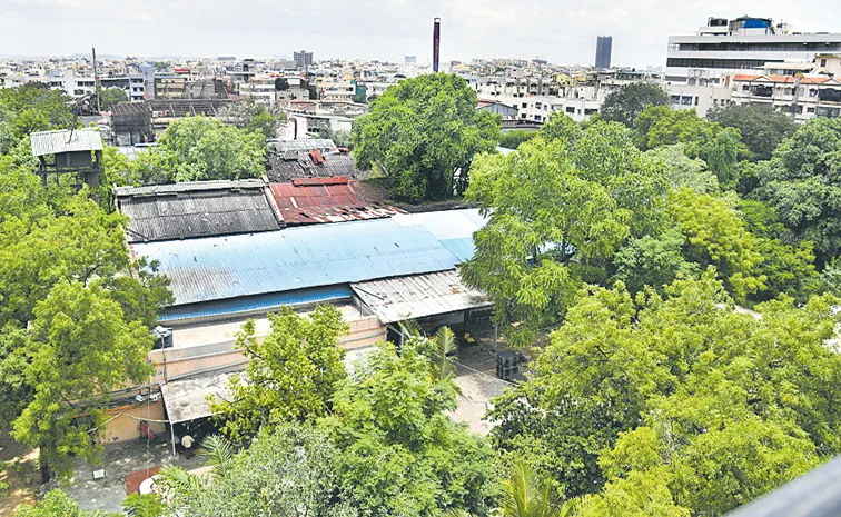 రూ. వందల కోట్ల ఆయిల్‌ఫెడ్‌ భూమికి ఎసరు!