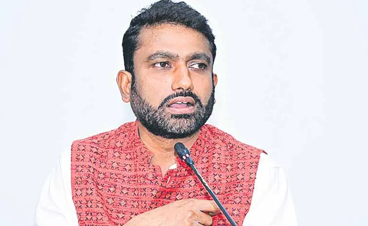 ఊరికో సర్వేయర్‌ ఉండాలి
