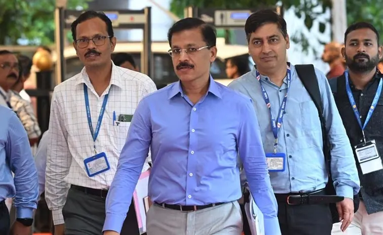 ‘అయ్యా.. నేను ఐఏఎస్‌ తుకారాం ముండేని!’