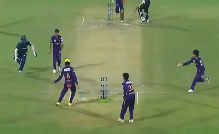 Miracle After Misfield: Incredible Run-Out In Delhi T20 League Stuns Fans