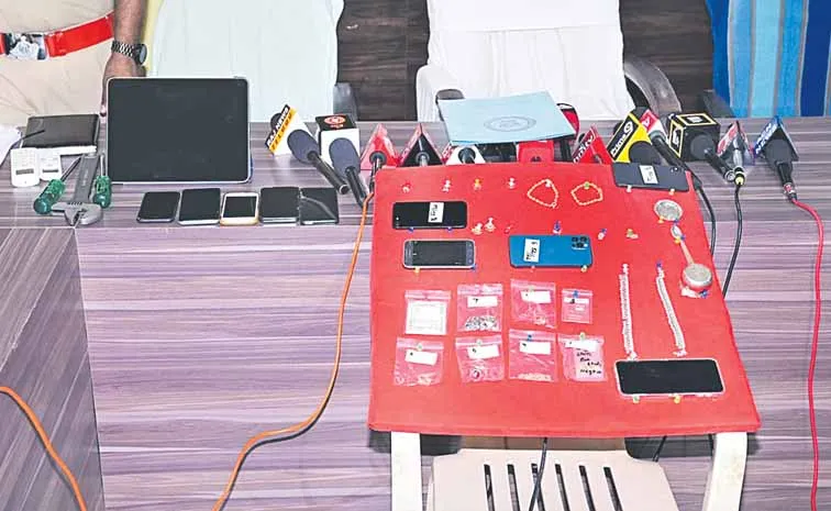 Adilabad police arrest two Bangladeshis