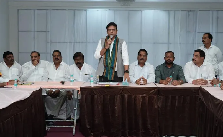 ‘పట్టభద్రుల ఓటర్ల నమోదును ప్రతిష్ఠాత్మకంగా తీసుకోండి’
