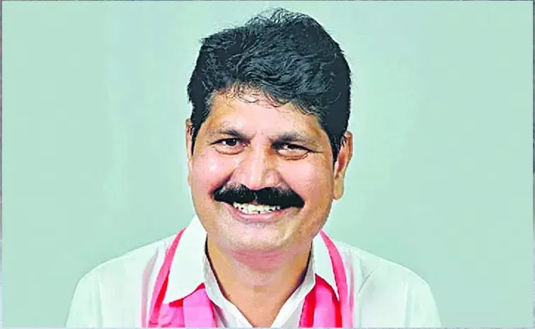 Bhadrachalam MLA's Tellam Venkatrao Car Raod Accident Incident