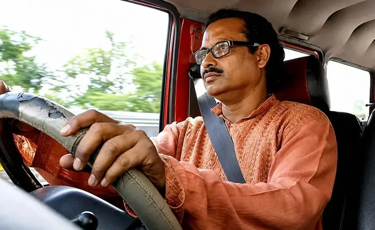 Silence Speaks Kolkata Drivers 25 Year Journey Without a Horn
