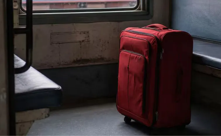 Mystery Unfolds Dismembered Body Parts Found in Trolley Bag on Tamil Nadu Express at Agra