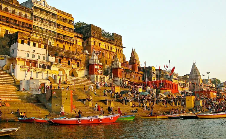 Varanasi to play Shiv Stotram at 55 crossings every morning in month of Shravan