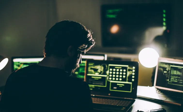 A victim was duped eight times by cybercriminals in Sheikhpet