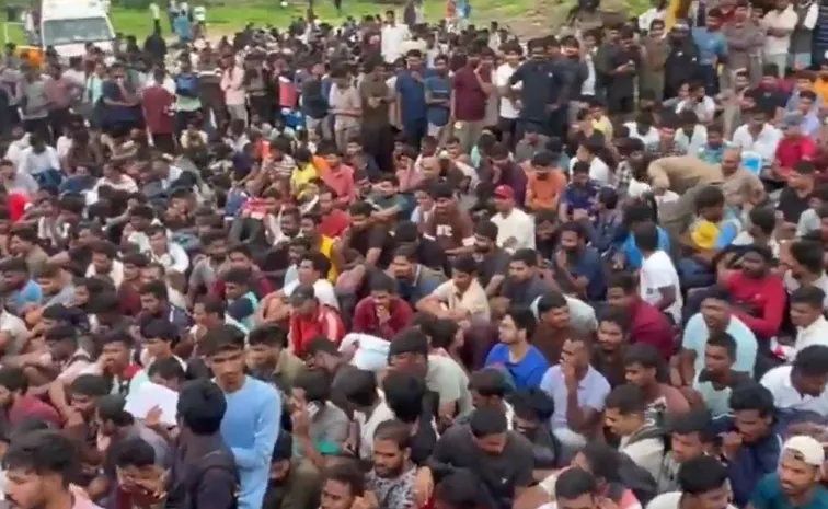 Hyderabad sees rush as youth seek HYDRAA jobs in Saroornagar