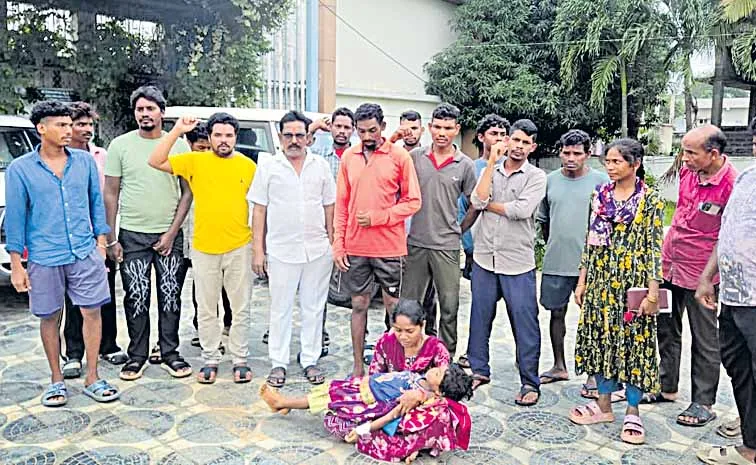 Child dies in hospital due to unavailability of ambulance