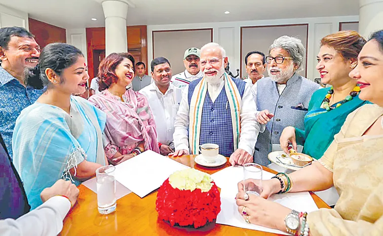 PM Narendra Modi Breakfast Meet With NDA MPs
