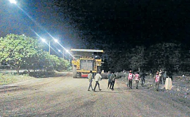 భారతి సిమెంట్స్‌ వద్ద ఆగని టీడీపీ మూకల దౌర్జన్యం