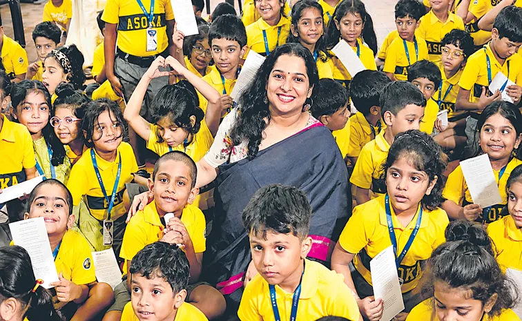 Oridathoridath by Kalyani Gopakumar is all about telling stories
