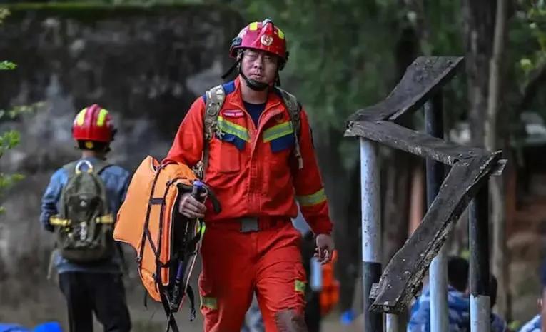 Nepal Flood Catastrophe Over 900 Hydro Workers Trapped Death Toll Reaches 939