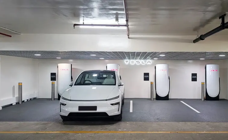 Tesla India Network 20 Superchargers Live Service Center