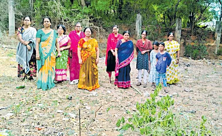 టీటీడీ భూమిలో చెల్లెలికి చంద్రబాబు కానుక