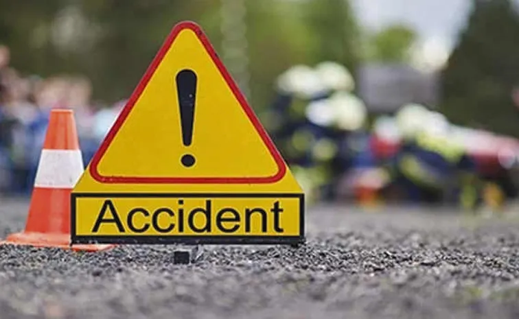 రోడ్డు ప్రమాదంలో ముగ్గురు దుర్మరణం