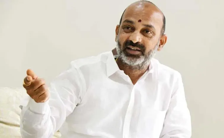 దాడులు చేసి భయపెట్టాలని చూస్తున్నారా? బండి సంజయ్‌