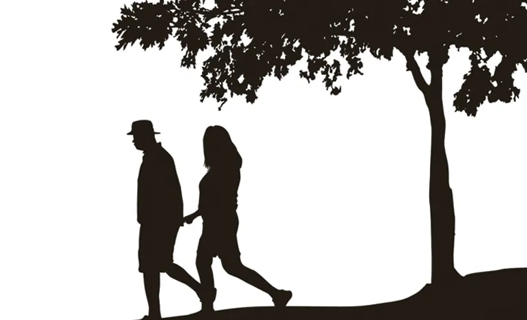 Couples Exericise Together Strengthen Relationship