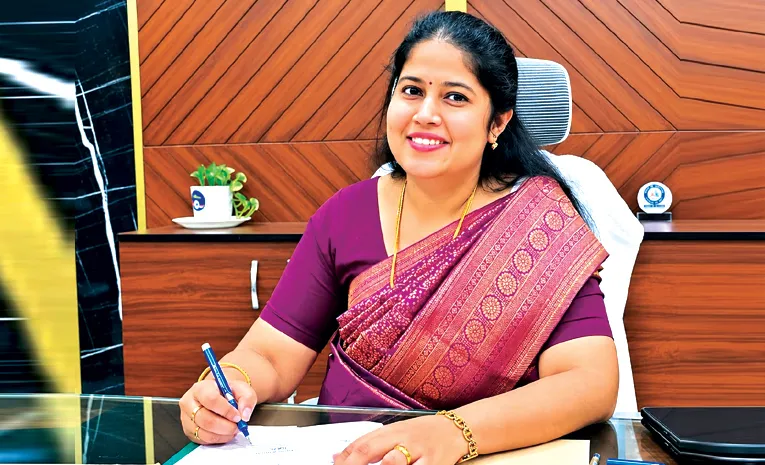 కొత్త కమిషనర్‌గా కేతరిన్‌ శరణ్య బాధ్యతలు