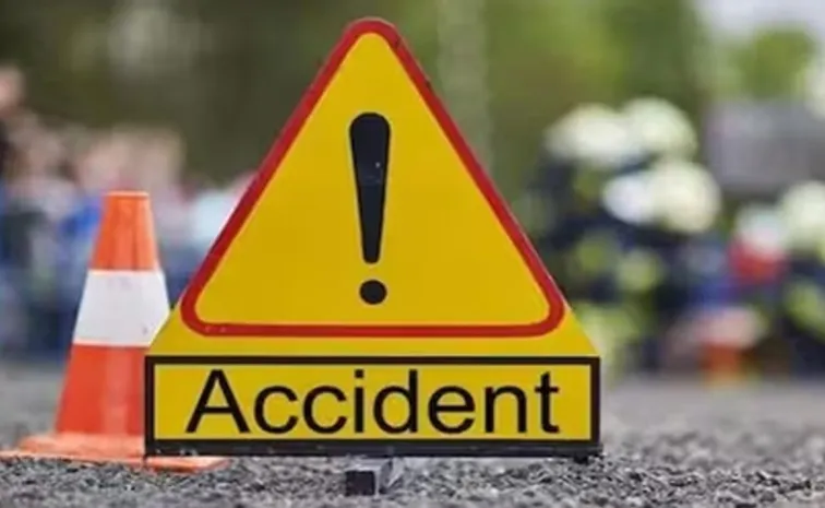 YSR Kadapa Road Accident Two Youths Killed Cheyyuru Seyyayyagaripalli