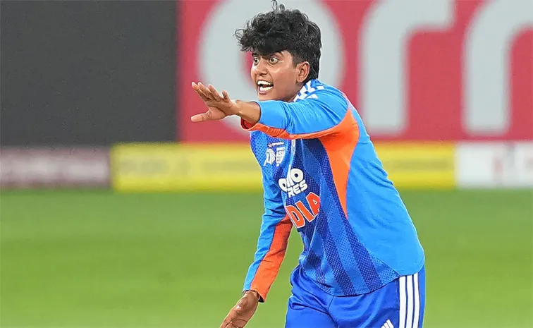Shree Charani Scripts ICC Rankings History With Never Seen Before Feat