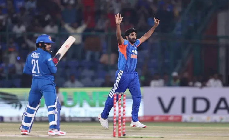చరిత్ర సృష్టించిన బుమ్రా