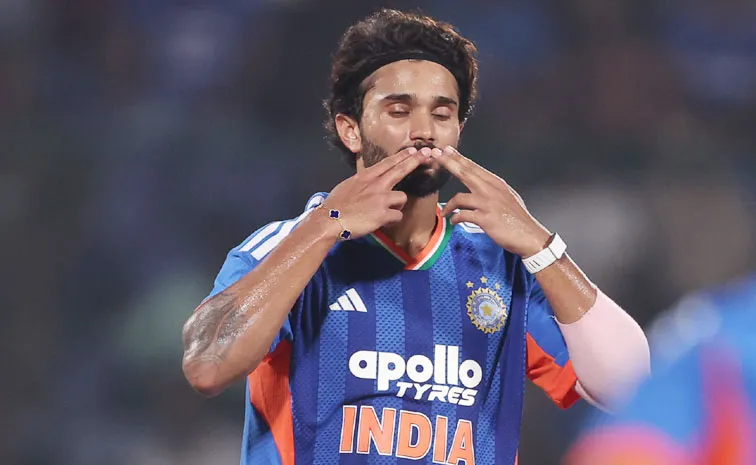 Has raised Expectations: Aakash Chopra lauds Nitish Kumar Reddy spell1