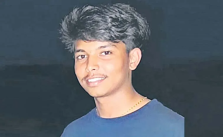 తండ్రి మందలించాడని.. విద్యార్థి ఆత్మహత్య