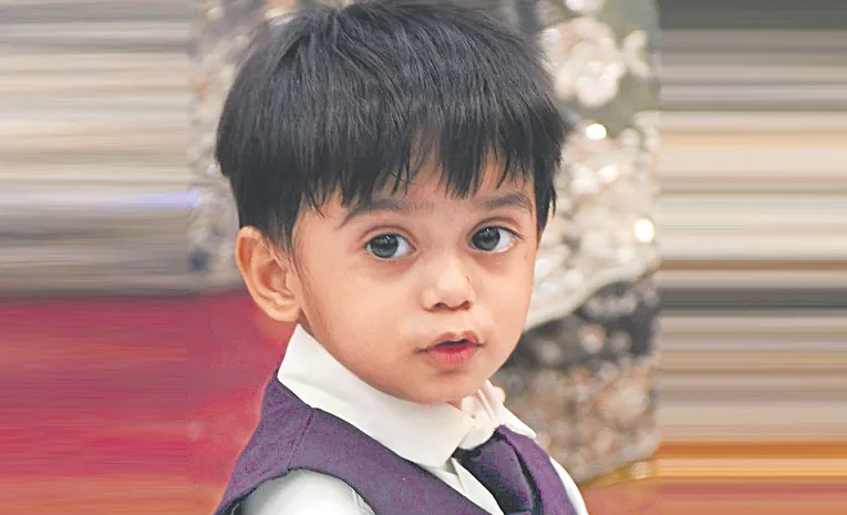 3 Year Old baby Dies In Road accident At Hyderabad