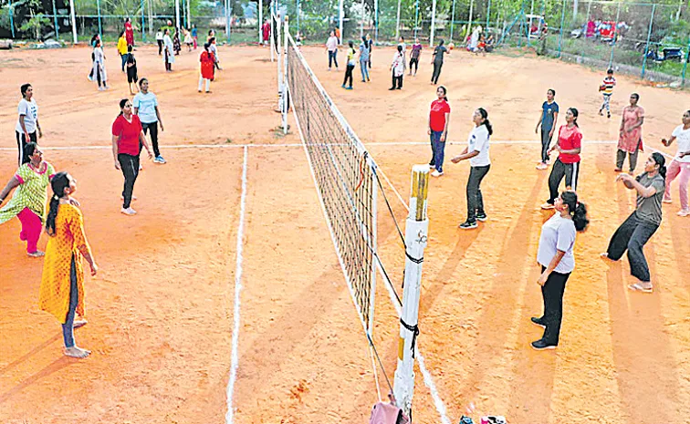 Rural womens evening practice session at a court in Yamuna Nagar, Coimbatore