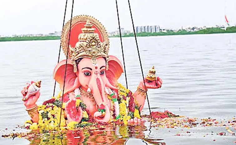 నిమజ్జనం అంటే ముగింపు కాదు.. గణపతి చెప్పే జీవిత పాఠమిదే!